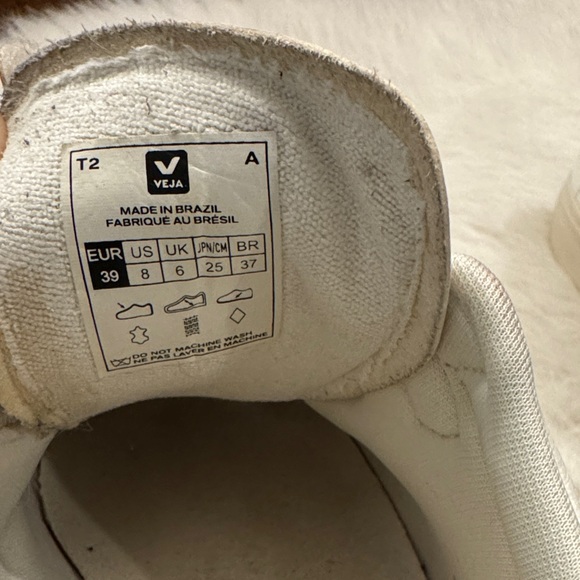 Veja Cream Velcro Leather/Suede Sneakers Size 8 pre-owned. - Picture 8 of 11